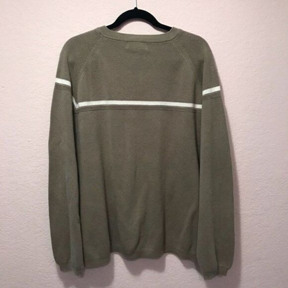 Old Navy Sweater. Great condition. - Picture 5 of 6